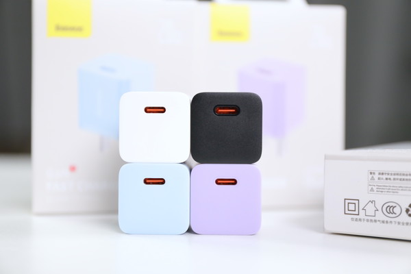 倍思小酷 GaN5 20W快充充电器评测:极致小巧孕育的澎湃