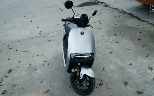 九号电动E125评测:颜值和智商都在线