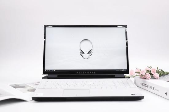 可以拎走的“台式机” Alienware Area-51m评测