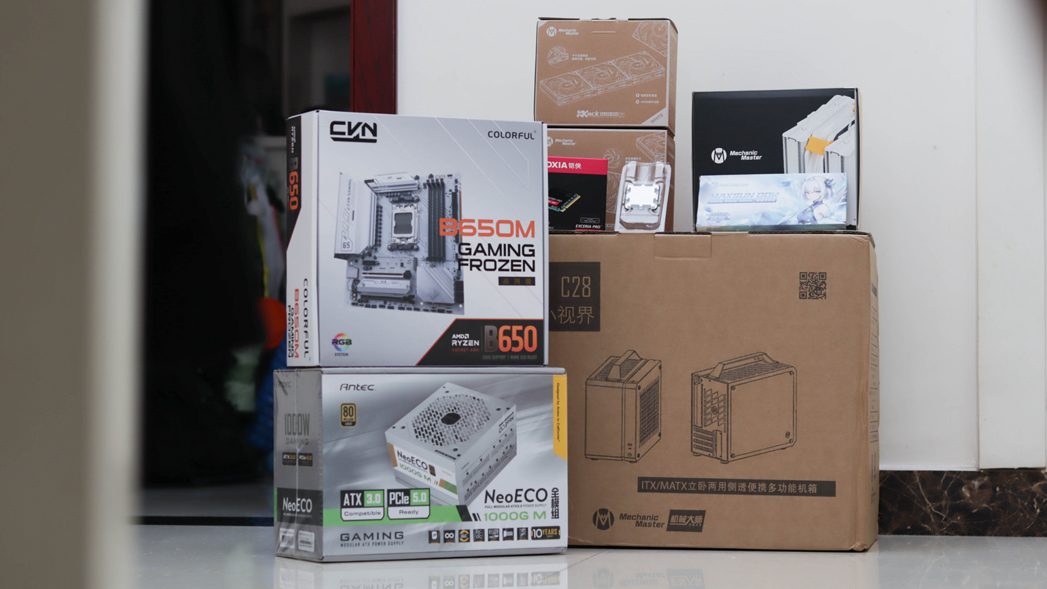 既好看又便宜！如何用一台中端手机预算打造MATX性能主机？